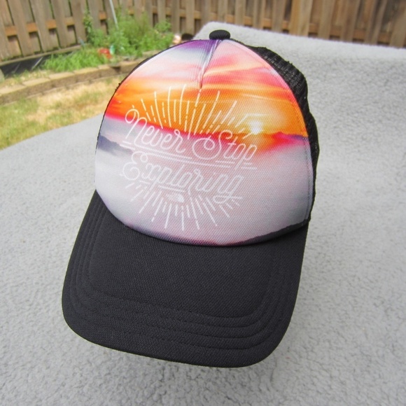 The North Face Trucker Hat Never Stop Exploring Adjustable Snapback‎ Mesh logo - Picture 1 of 14